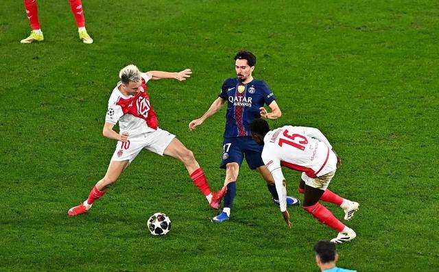 爱游戏体验-摩纳哥门将神勇扑救,保住球门不失败