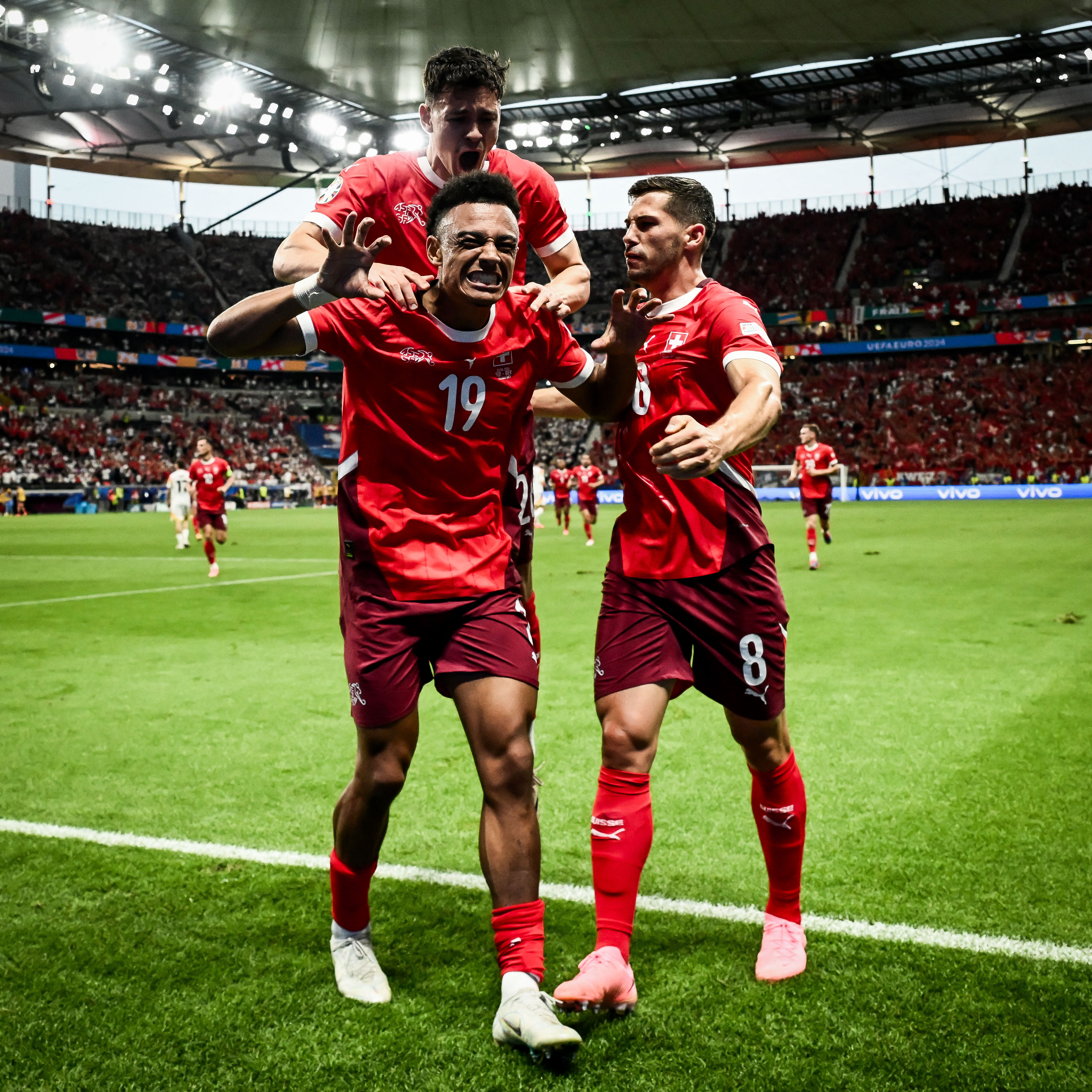 爱游戏体验-法国战胜德国,赢得晋级欧洲杯的机会是什么