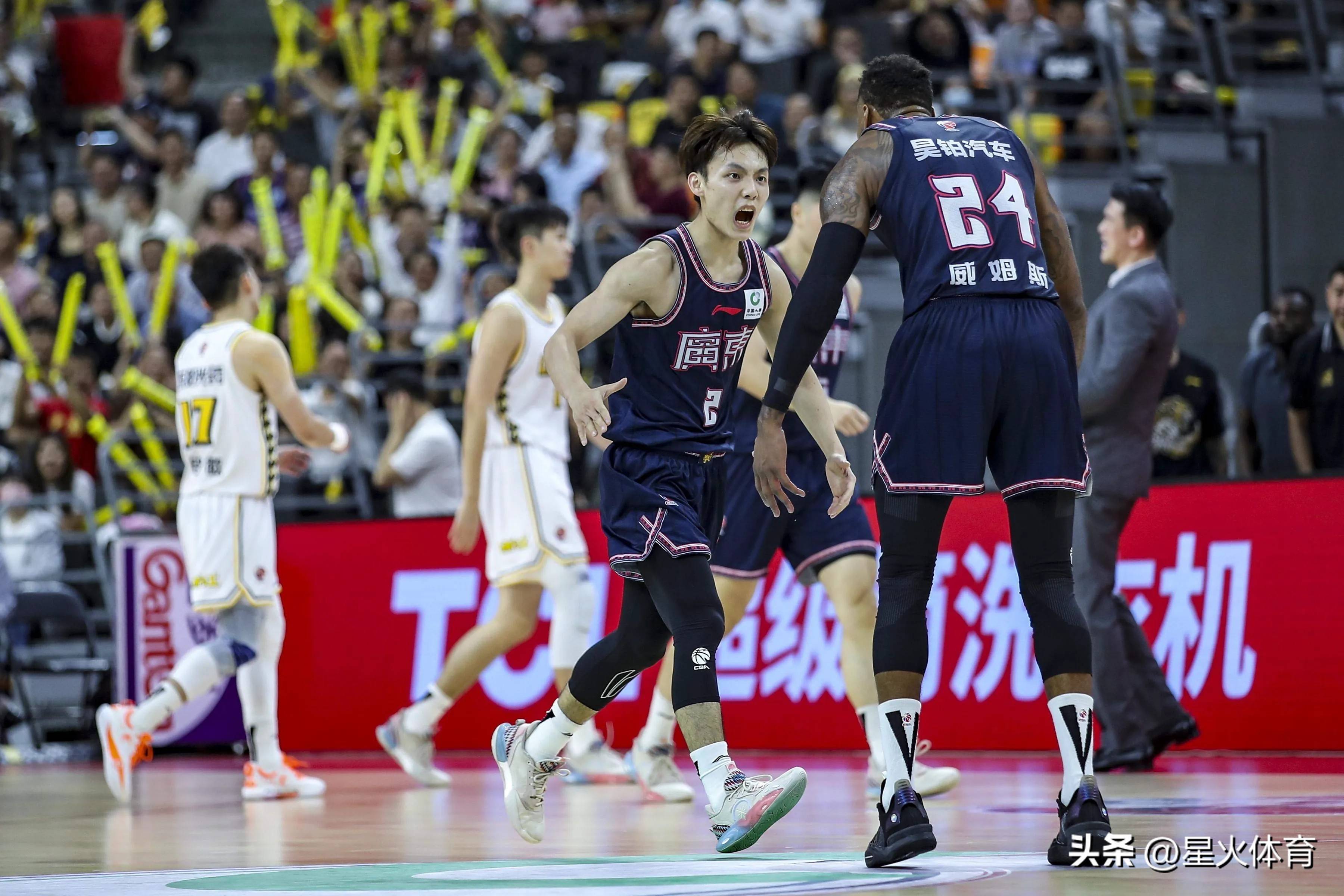 爱游戏体验-开局召唤杀手山庄